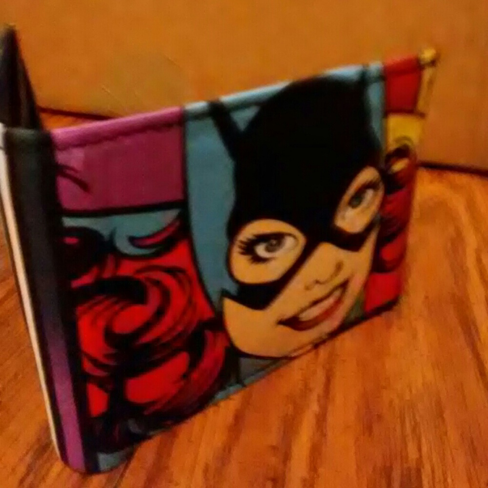 Batgirl Superhero billfold wallet NWT